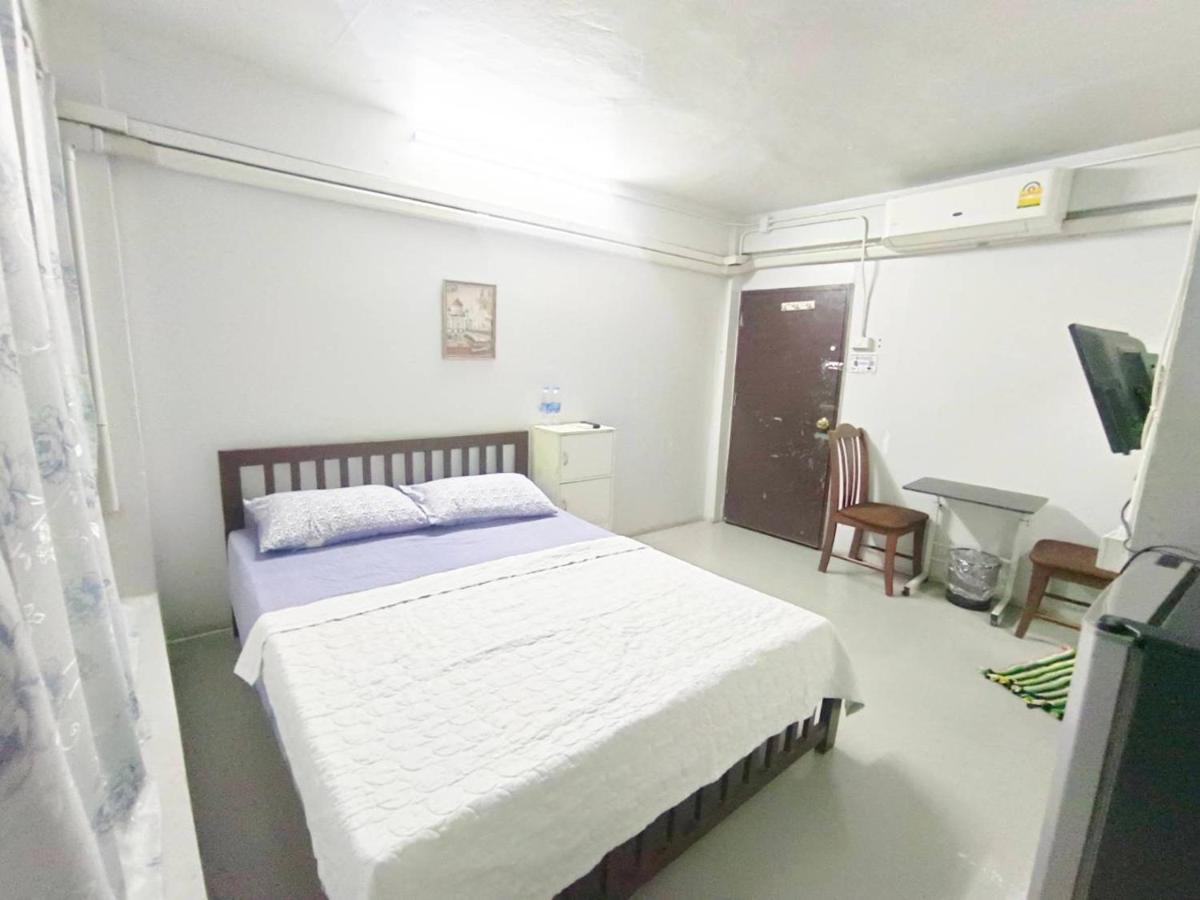ห้องพักสุขสบายวังหลัง 曼谷 外观 照片