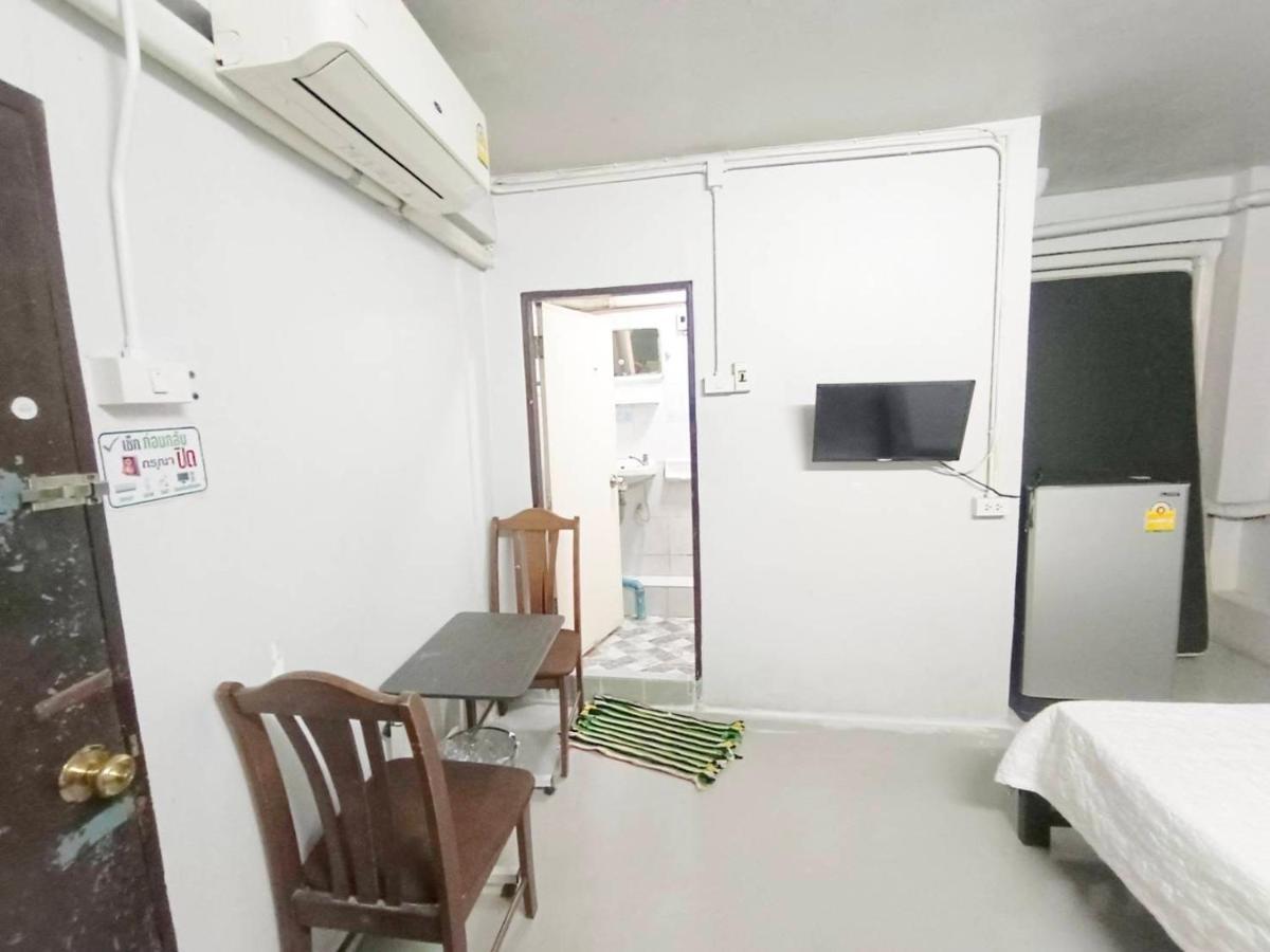 ห้องพักสุขสบายวังหลัง 曼谷 外观 照片
